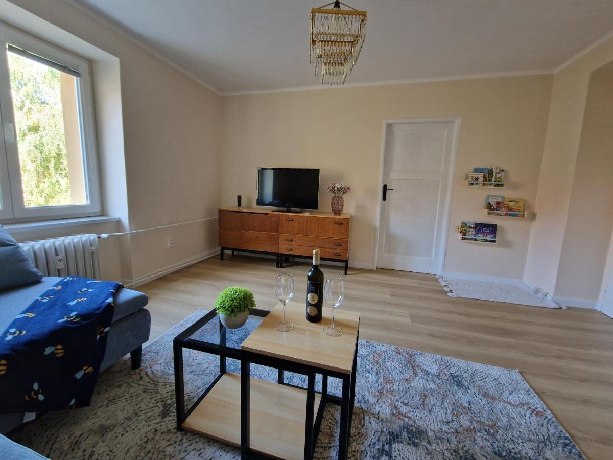 City Center Apartment - Self Check-In Spišská Nová Ves Bagian luar foto