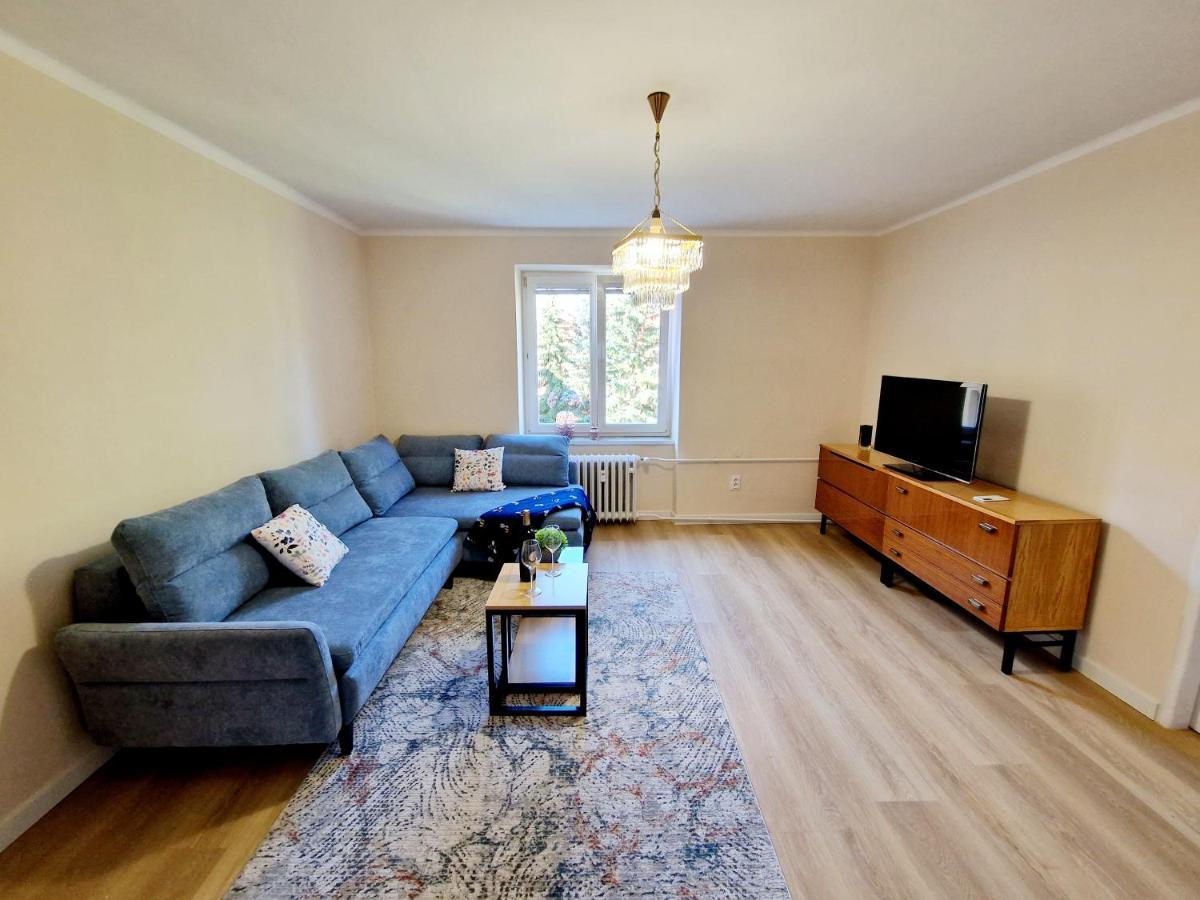 City Center Apartment - Self Check-In Spišská Nová Ves Bagian luar foto